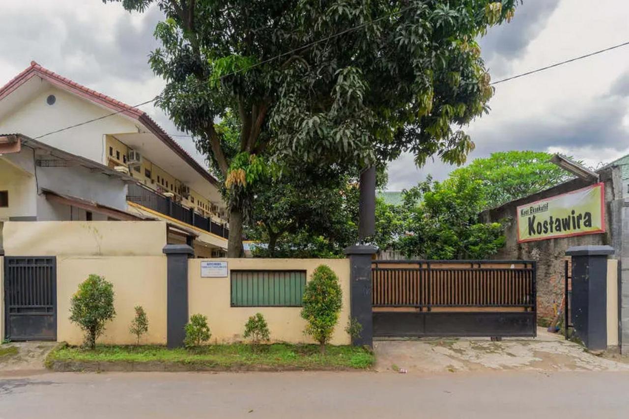 Kostawira Syariah Bintaro Mitra Reddoorz Hotel Mencil Buitenkant foto