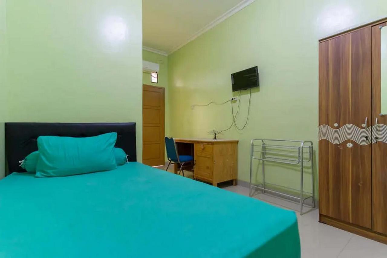 Kostawira Syariah Bintaro Mitra Reddoorz Hotel Mencil Buitenkant foto